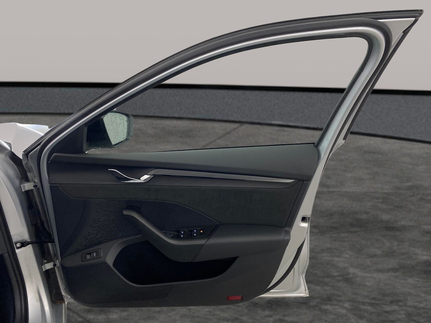 Used Skoda Octavia 2023 for sale - 77674255: Photo 27