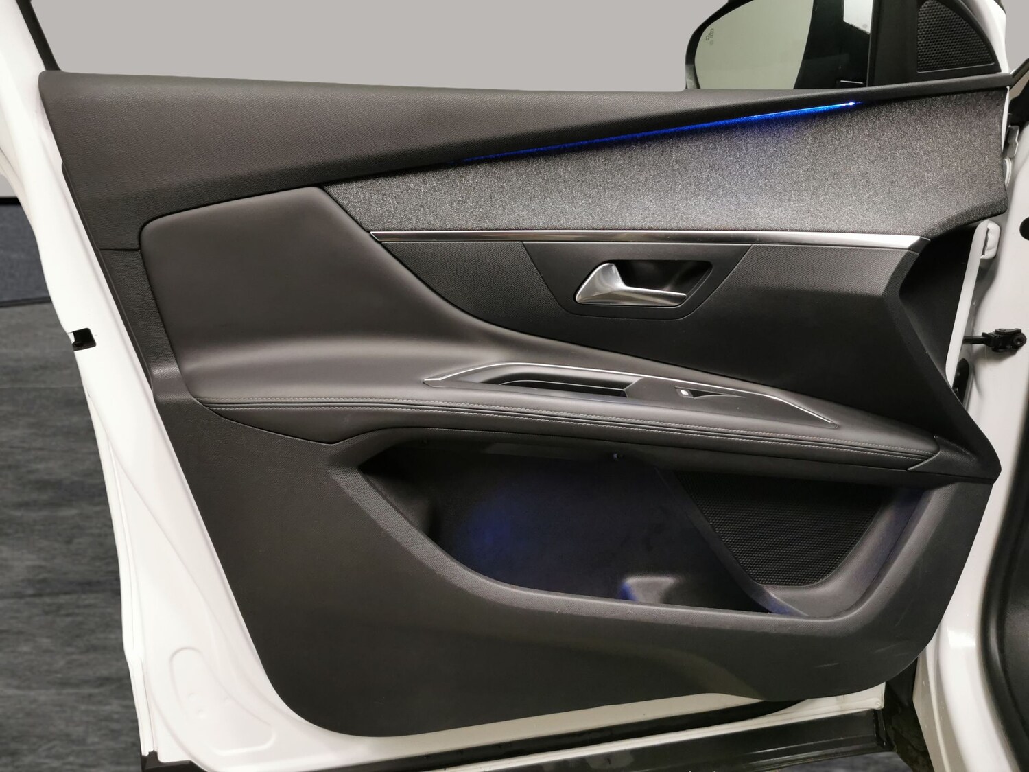 Used Peugeot 3008 2018 for sale - 77483158: Photo 26