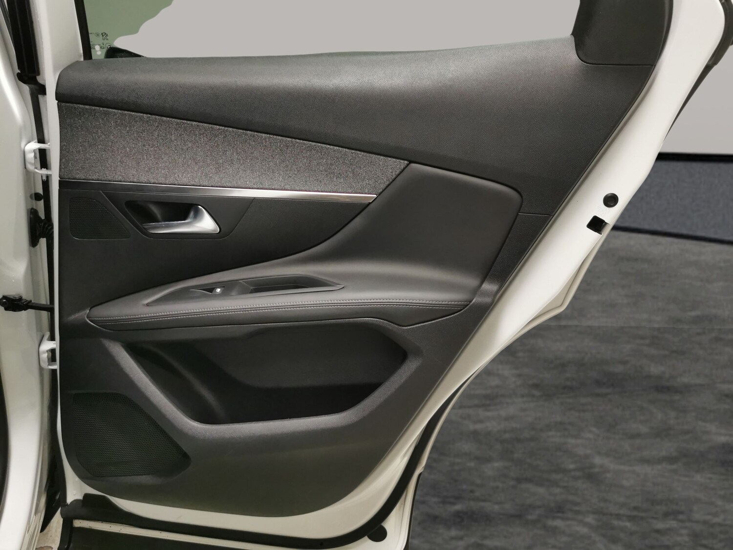 Used Peugeot 3008 2018 for sale - 77483158: Photo 28