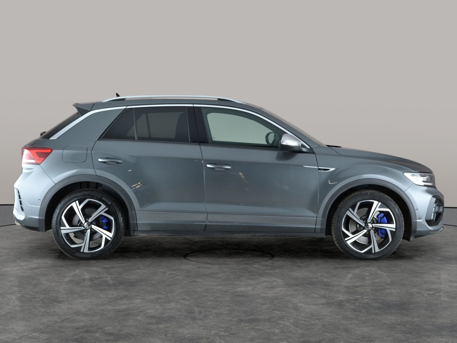 Used Volkswagen T-Roc 2023 for sale - 76960551: Photo 8