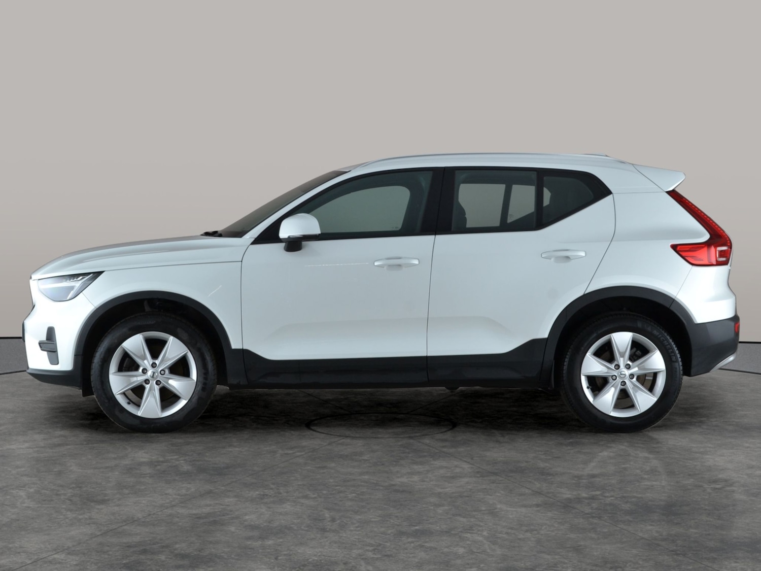 Used Volvo XC40 2024 for sale - 77198660: Photo 13