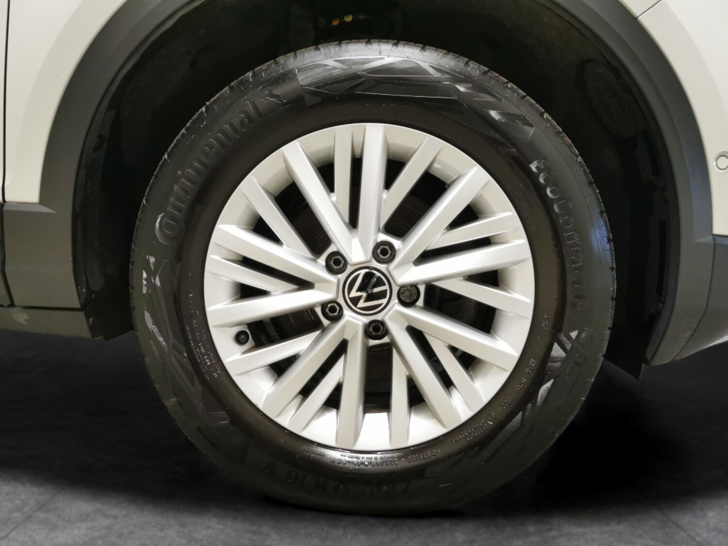 Used Volkswagen T-Roc 2023 for sale - 78042498: Photo 20