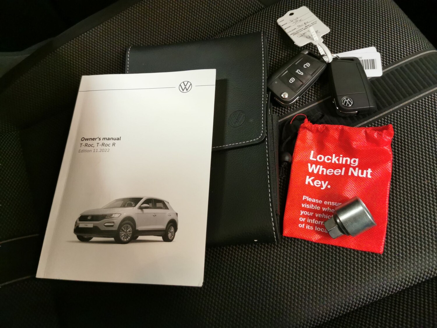 Used Volkswagen T-Roc 2023 for sale - 78042498: Photo 27