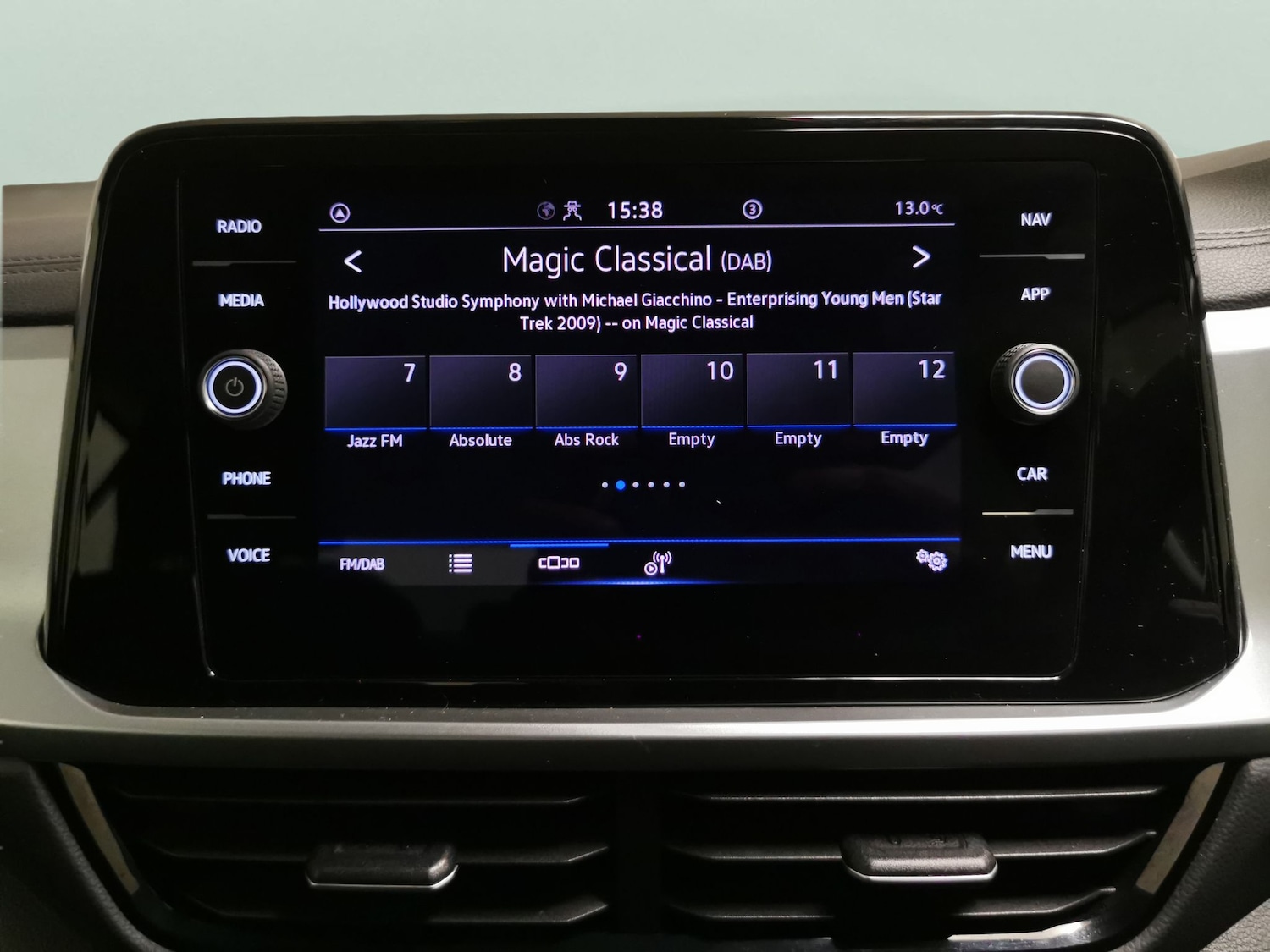 Used Volkswagen T-Roc 2023 for sale - 78042498: Photo 5