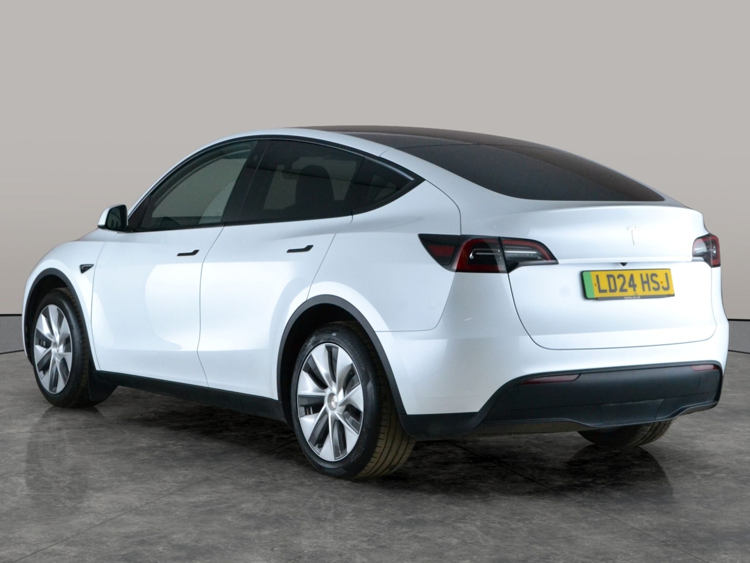 Used Tesla Model Y 2024 for sale - 77877817: Photo 14
