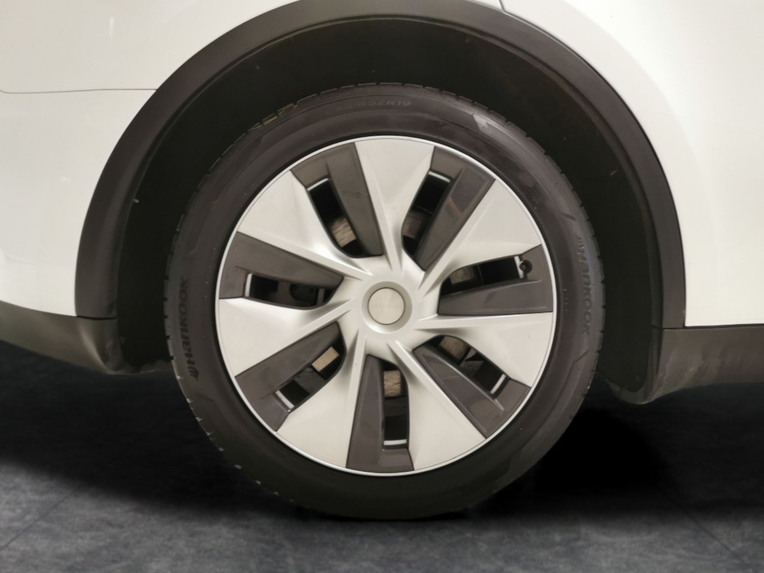 Used Tesla Model Y 2024 for sale - 77877817: Photo 28