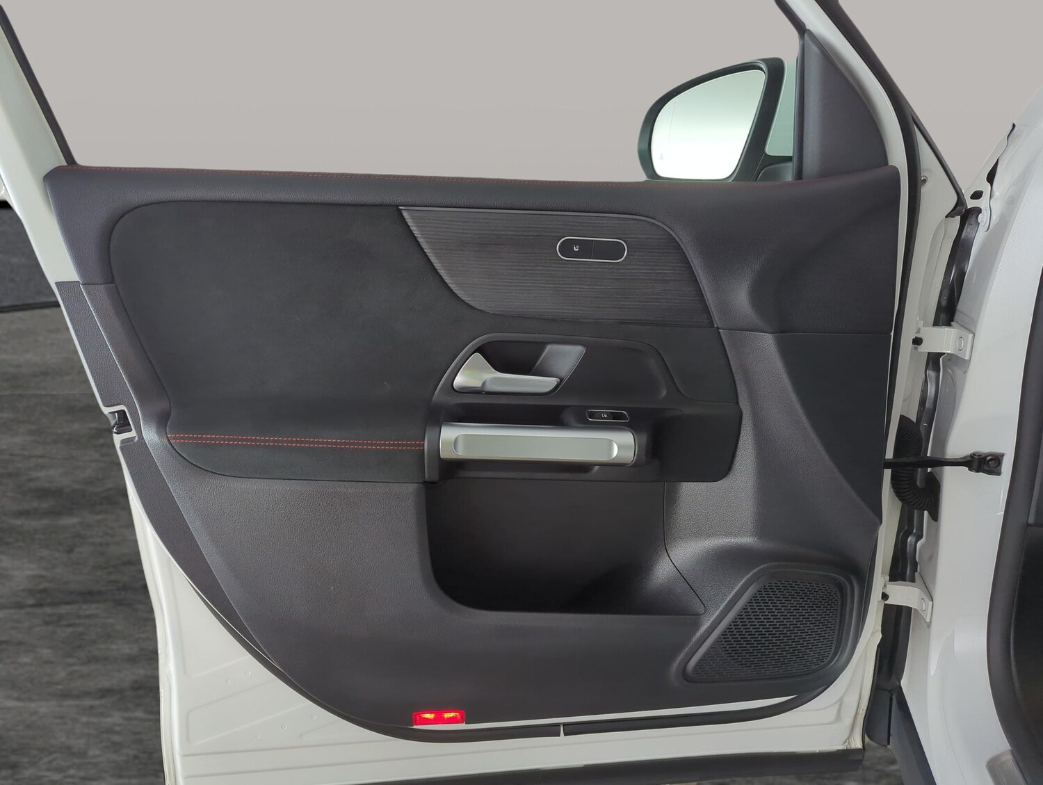 Used Mercedes-Benz EQB 2023 for sale - 77894170: Photo 30