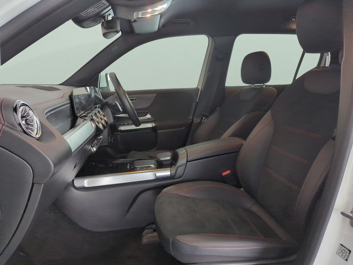 Used Mercedes-Benz EQB 2023 for sale - 77894170: Photo 4