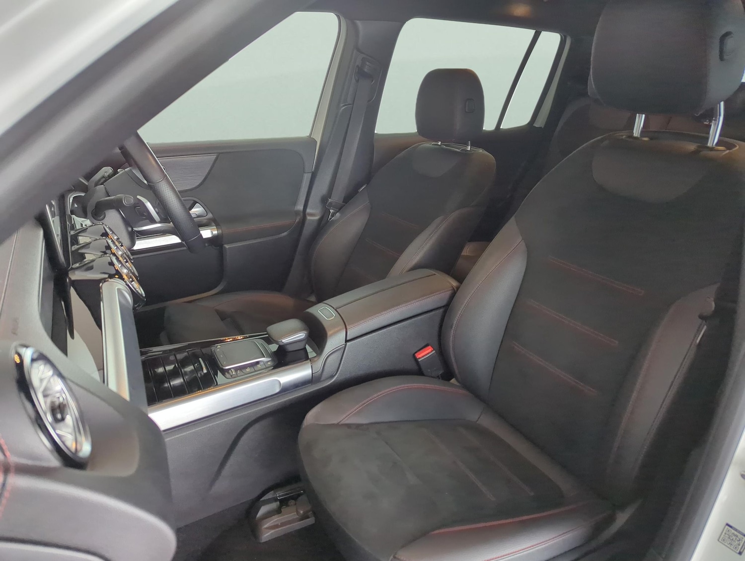 Used Mercedes-Benz EQB 2023 for sale - 77894170: Photo 7