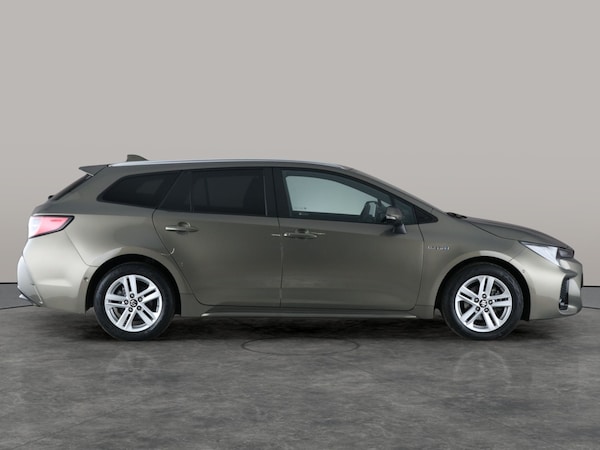 Used Suzuki Swace 2021 for sale - 76300647: Photo 9
