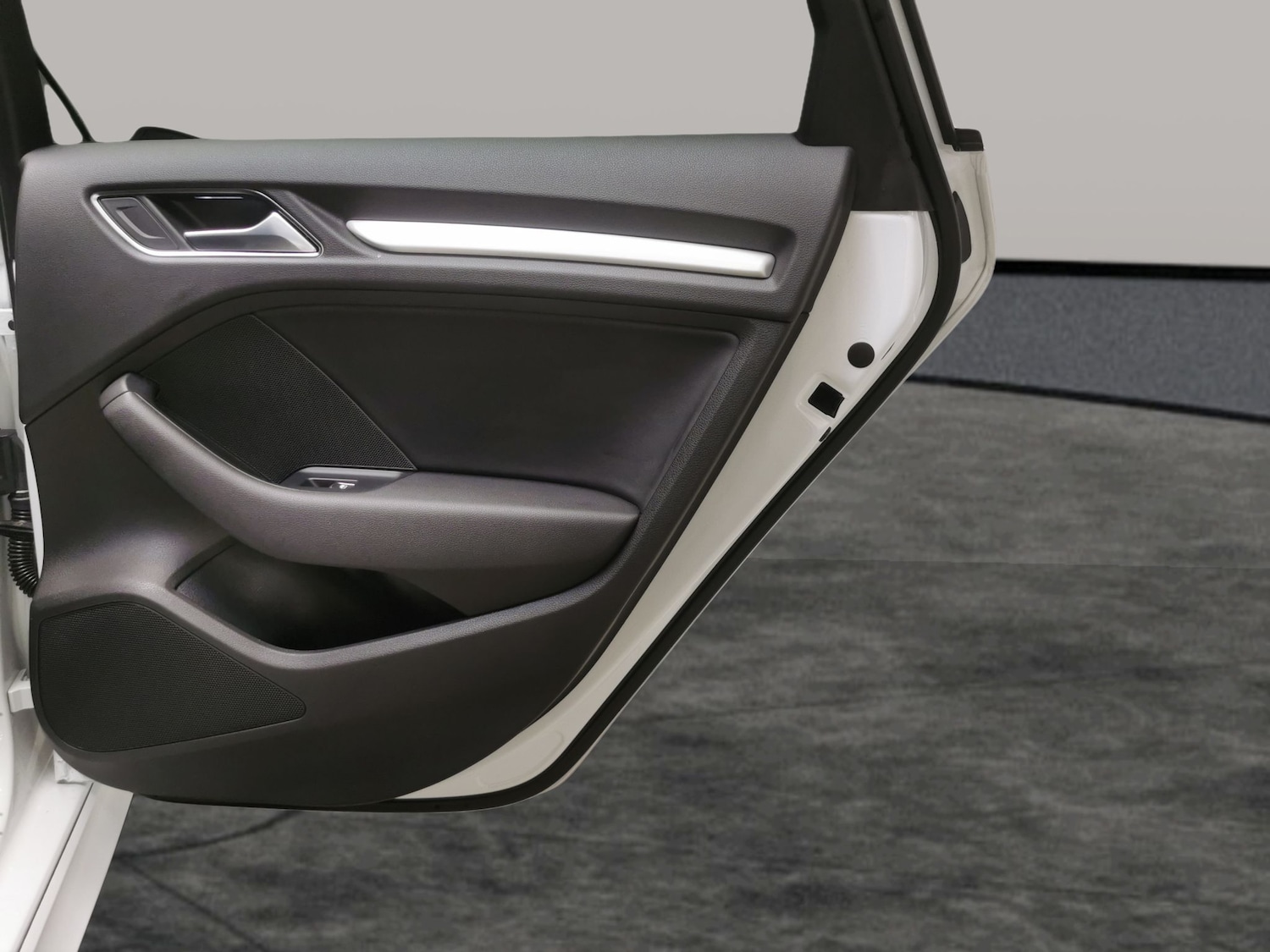 Used Audi A3 2017 for sale - 77136719: Photo 33