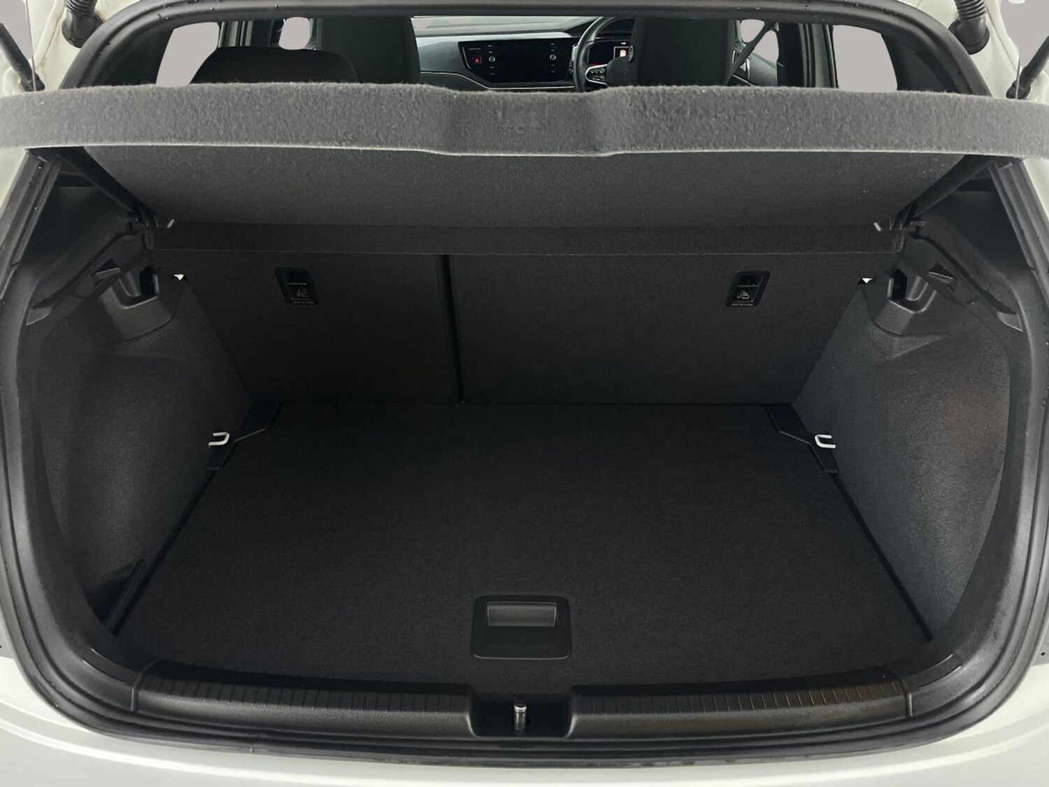 Used Volkswagen Polo 2023 for sale - 77760375: Photo 32