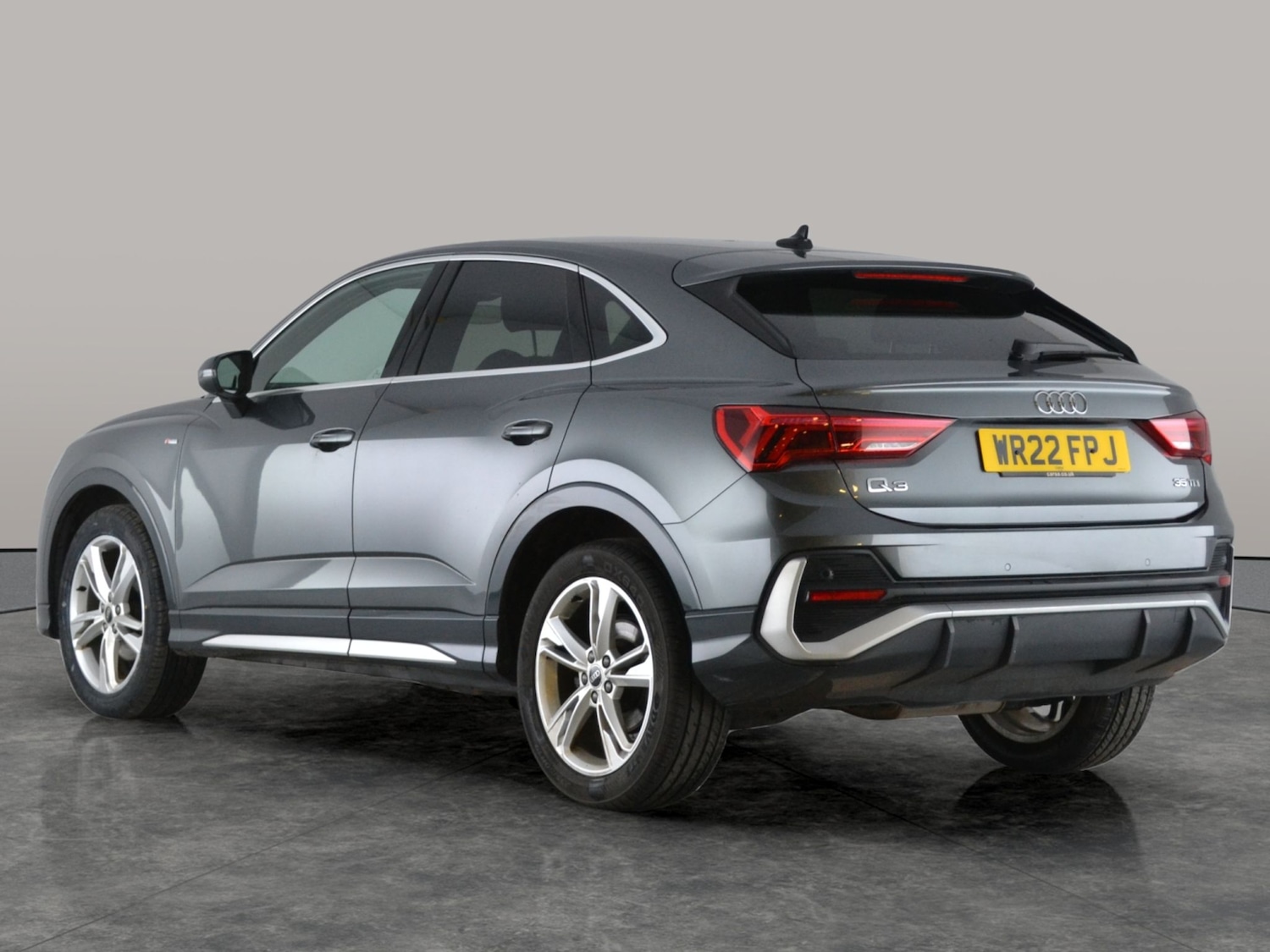 Used Audi Q3 2022 for sale - 77581759: Photo 8