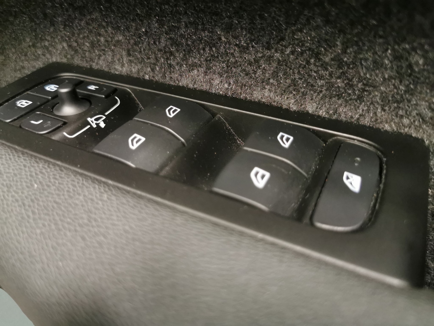 Used Volvo XC40 2022 for sale - 76141266: Photo 21