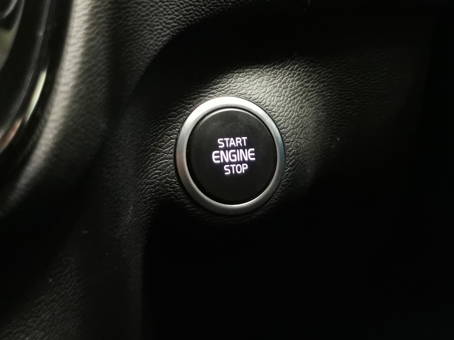 Used Volvo XC40 2022 for sale - 76141266: Photo 24