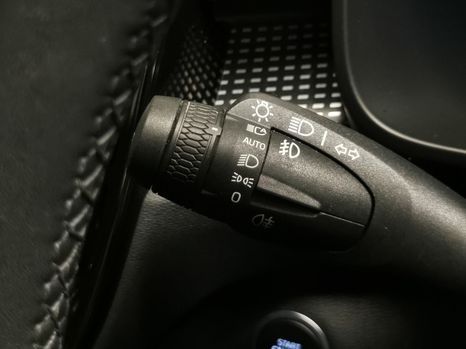 Used Volvo XC40 2022 for sale - 76141266: Photo 28