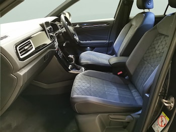 Used Volkswagen T-Roc 2023 for sale - 78850261: Photo