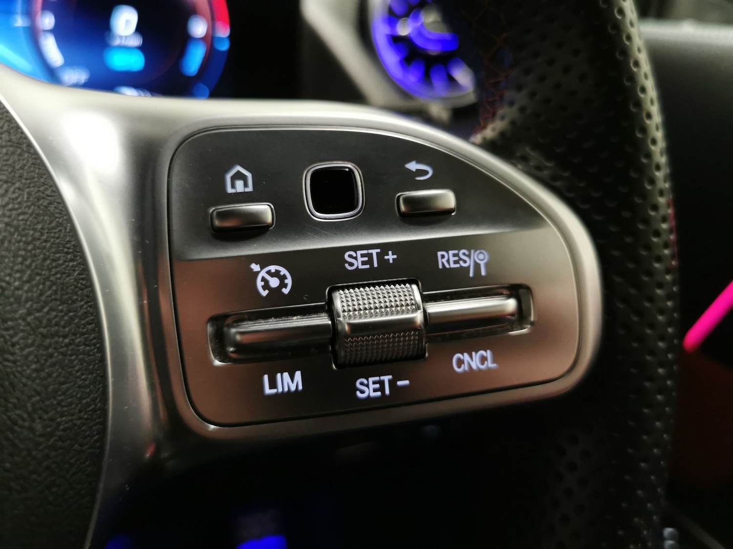 Used Mercedes-Benz GLA 2021 for sale - 76426150: Photo 23