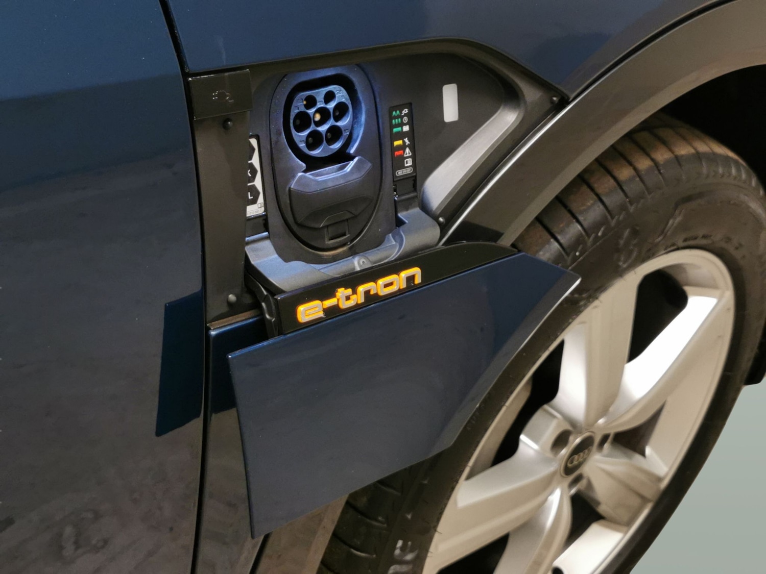 Used Audi e-tron 2022 for sale - 76288491: Photo 32