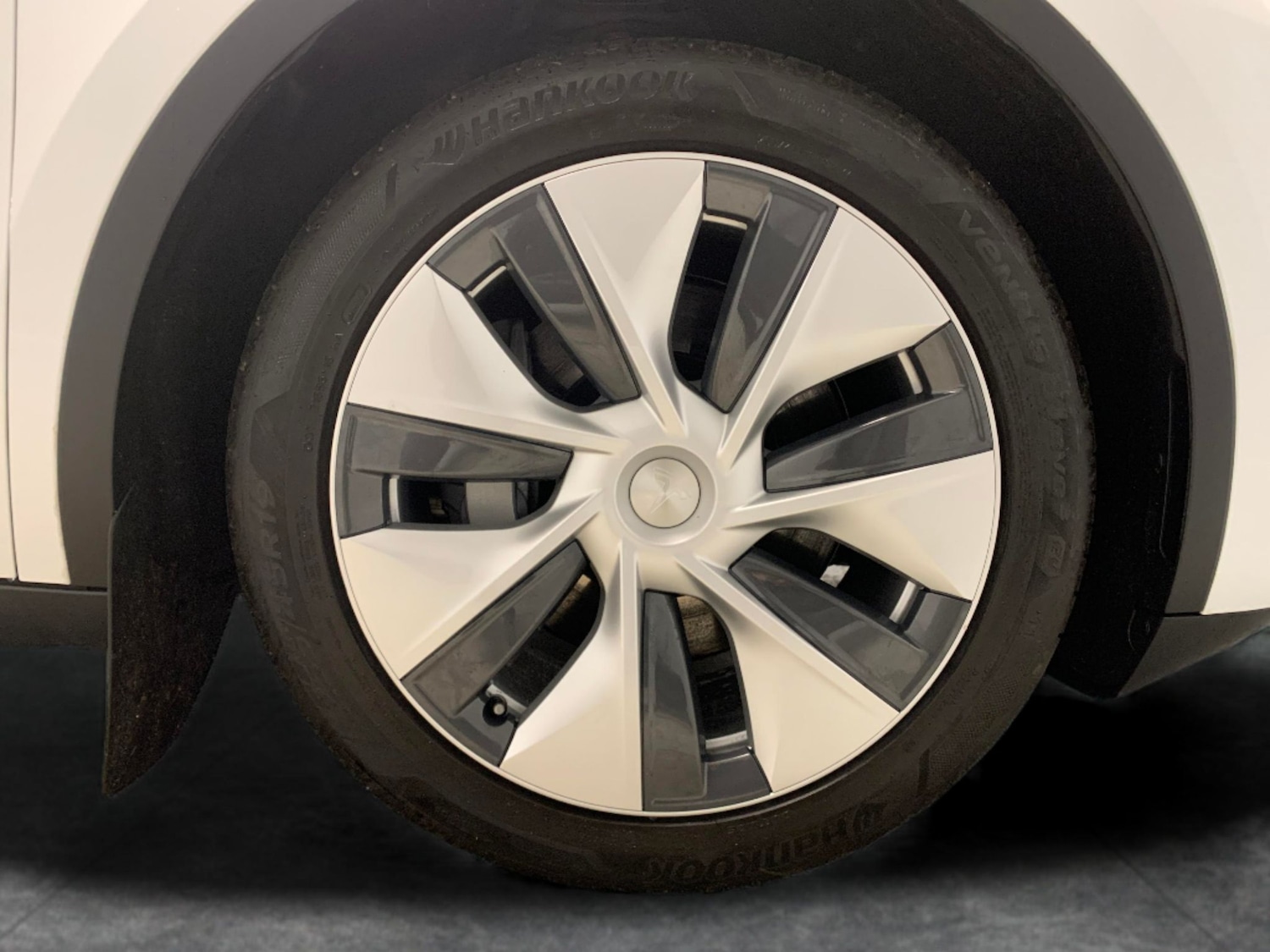 Used Tesla Model Y for sale - 76719879: Photo 23