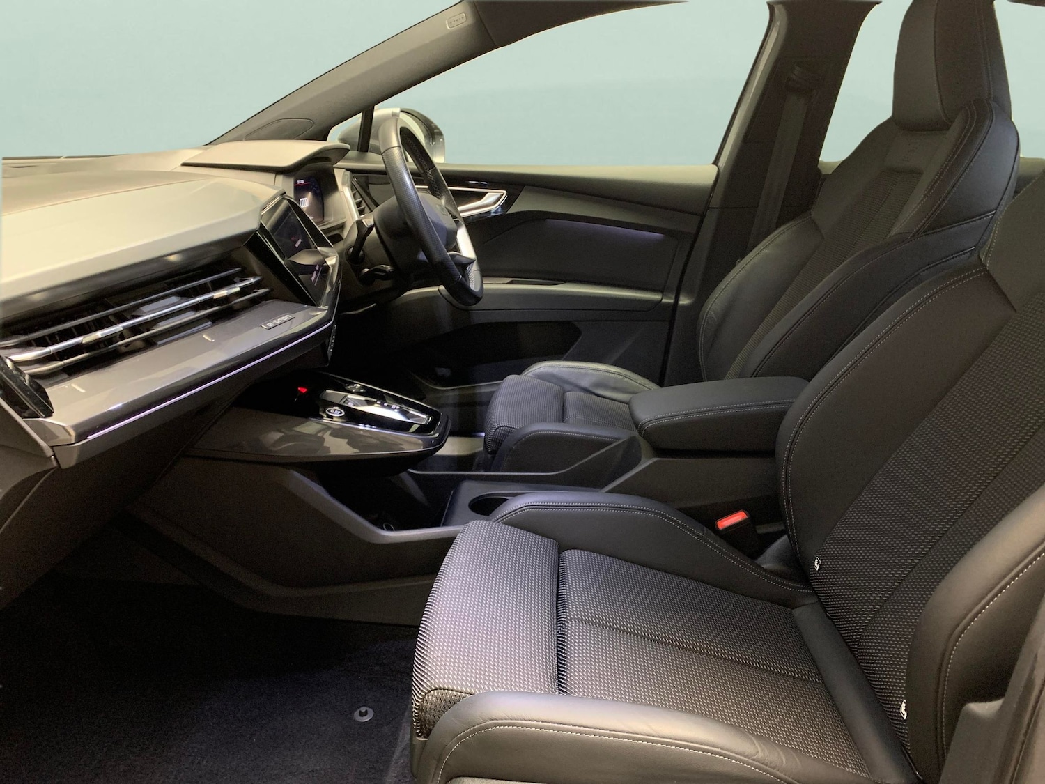 Used Audi Q4 e-tron 2021 for sale - 76722563: Photo 4