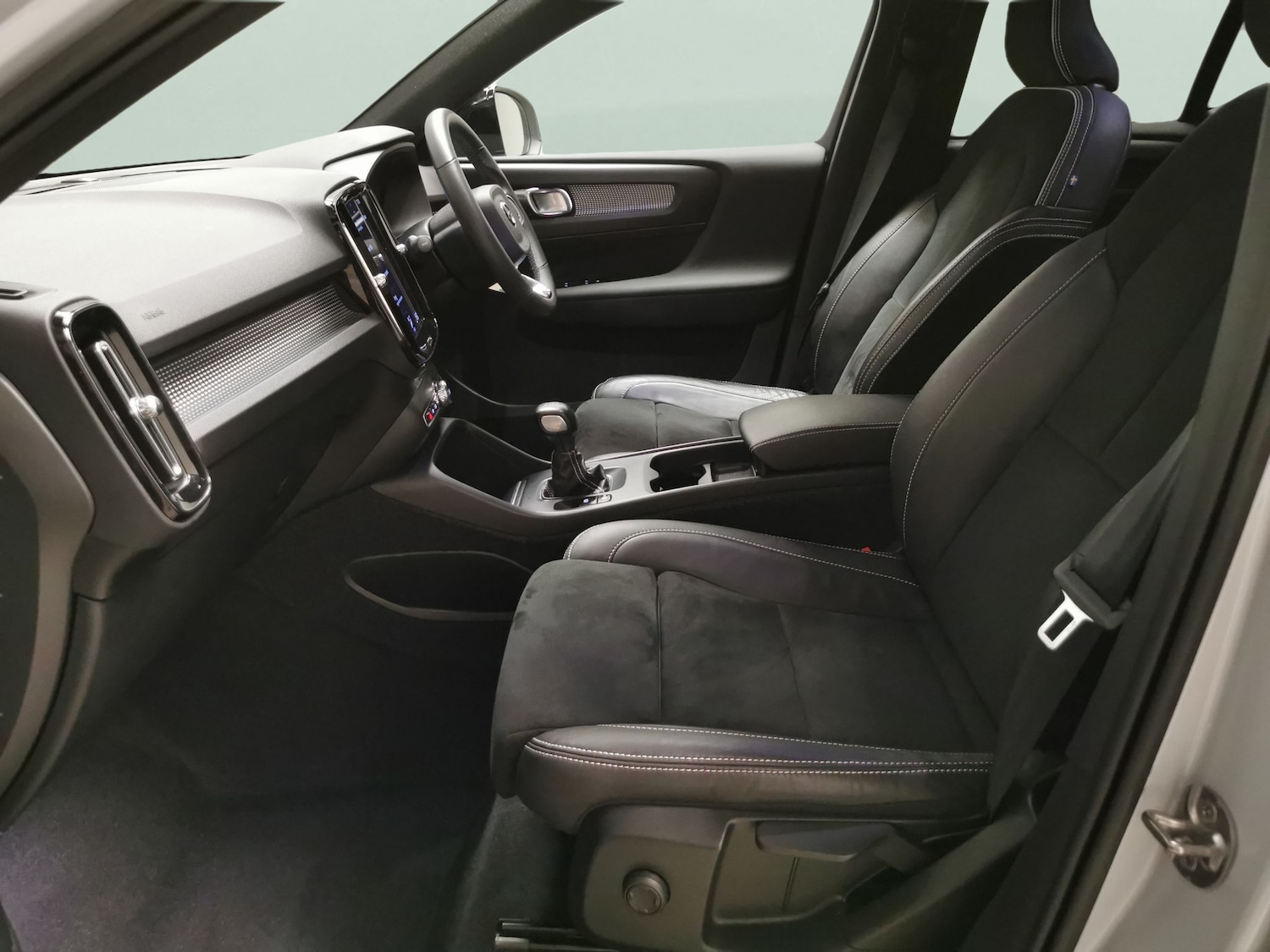 Used Volvo XC40 2022 for sale - 78150812: Photo 4