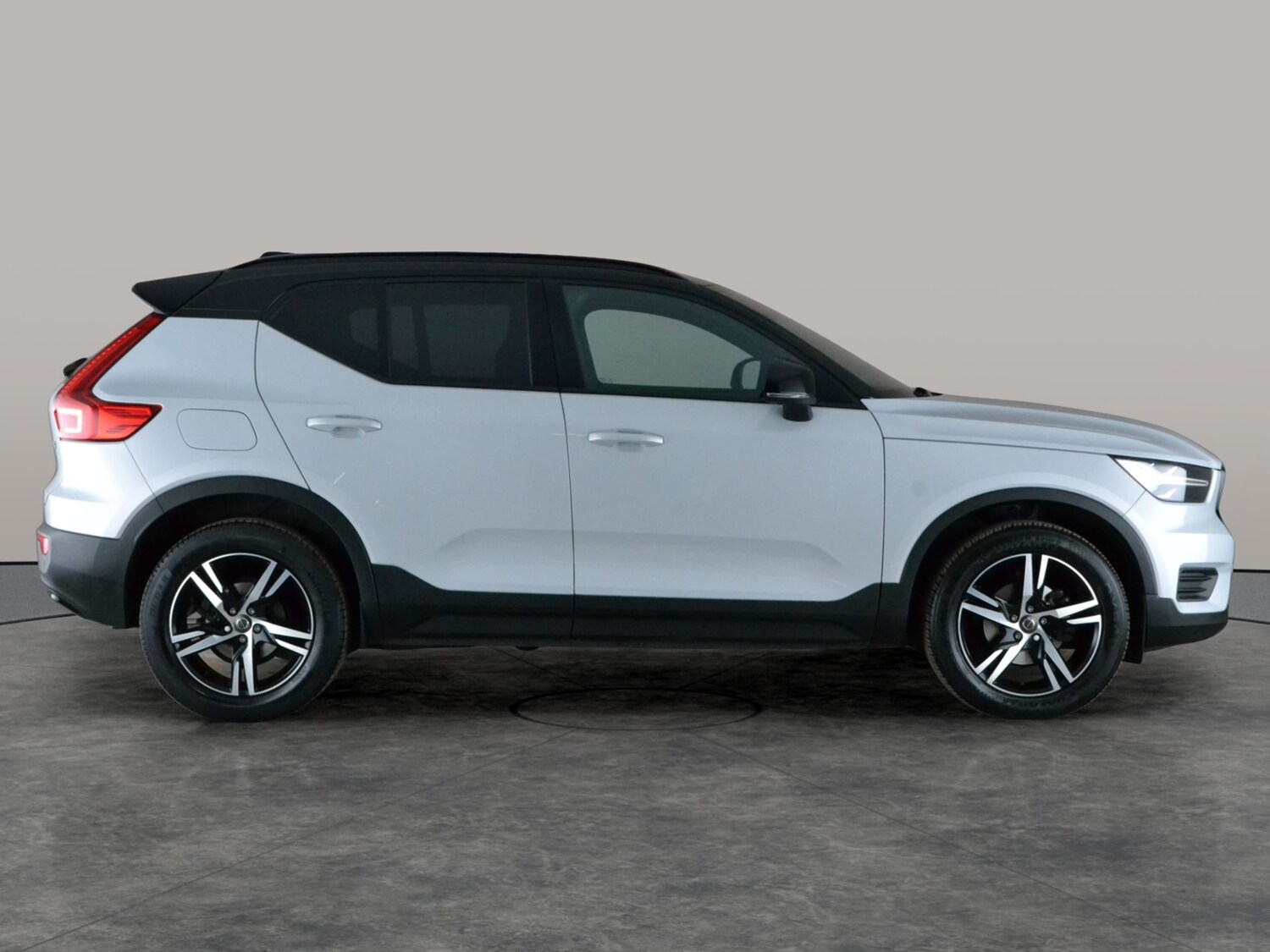 Used Volvo XC40 2022 for sale - 78150812: Photo 9