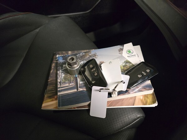 Used Skoda Enyaq 2022 for sale - 76303164: Photo 38
