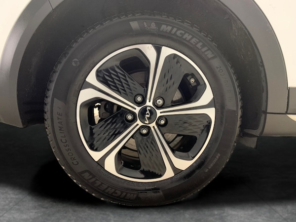 Used Kia XCeed 2023 for sale - 76310677: Photo 31