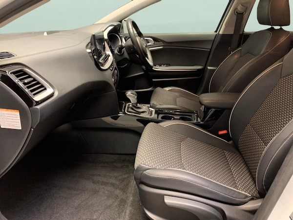 Used Kia XCeed 2023 for sale - 76310677: Photo 4