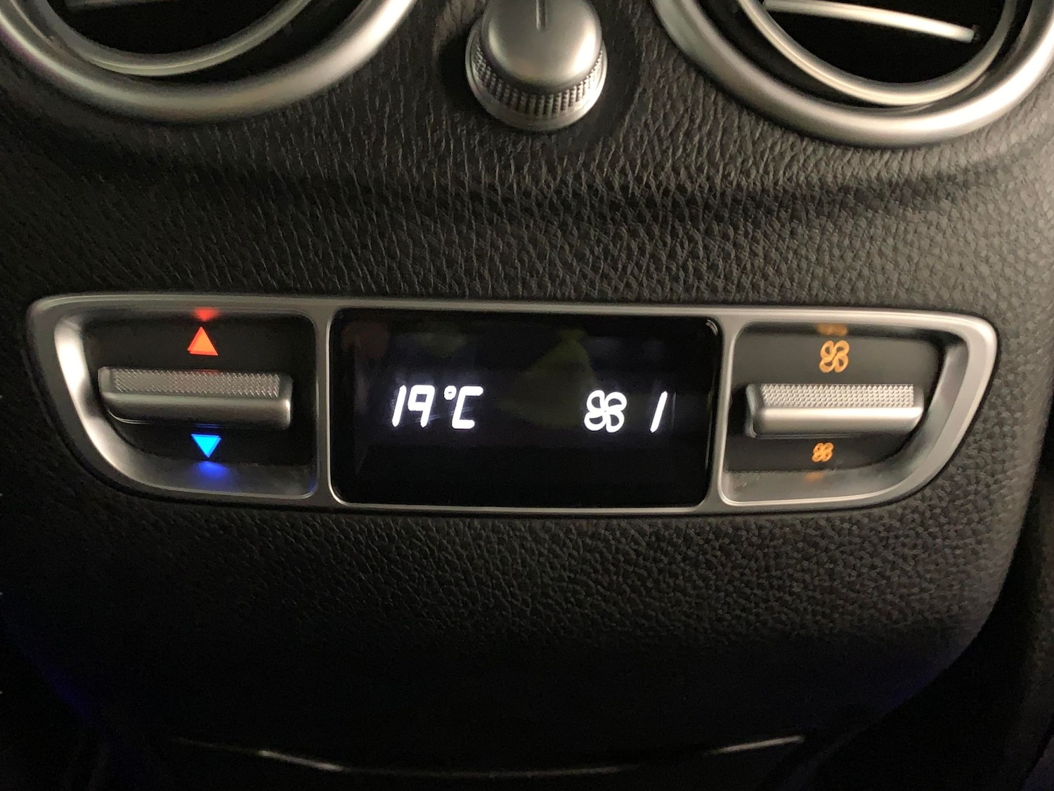 Used Mercedes-Benz GLC 2021 for sale - 76502089: Photo 14