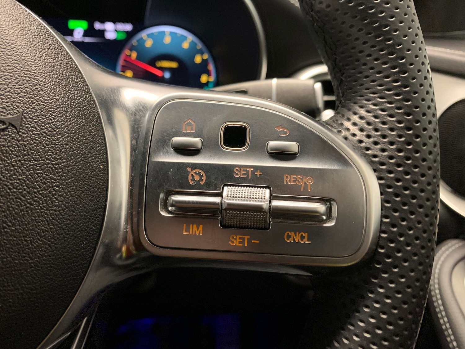 Used Mercedes-Benz GLC 2021 for sale - 76502089: Photo 23