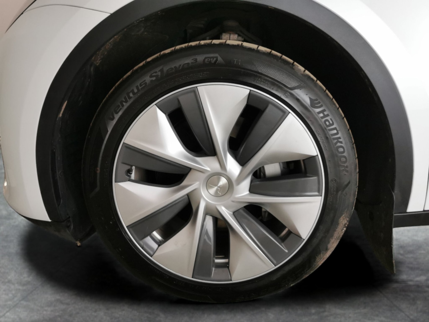 Used Tesla Model Y 2023 for sale - 77975794: Photo 23