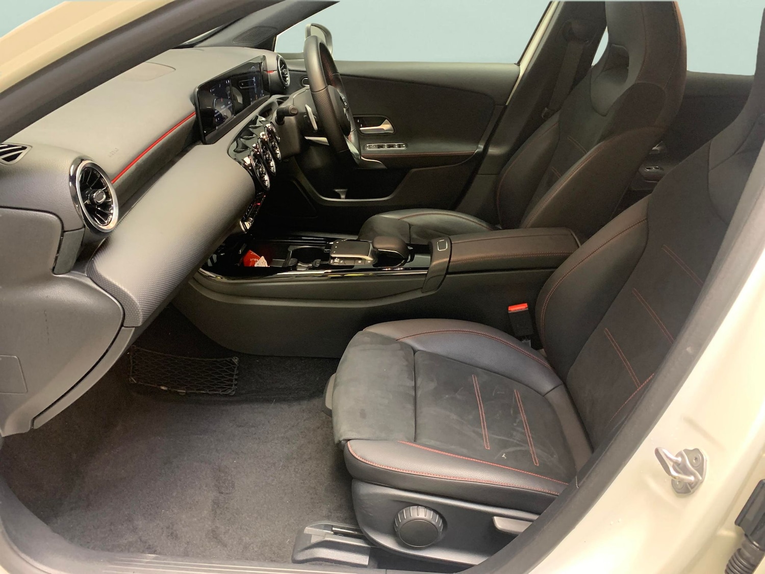 Used Mercedes-Benz A-Class 2020 for sale - 77746480: Photo 4