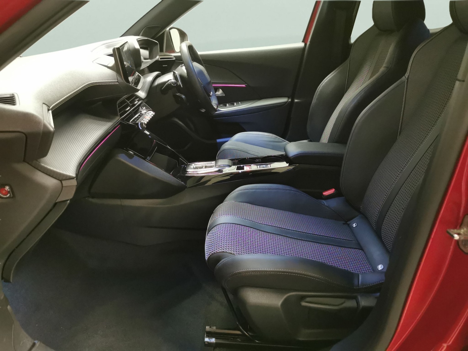 Used Peugeot 2008 2022 for sale - 77591172: Photo 4