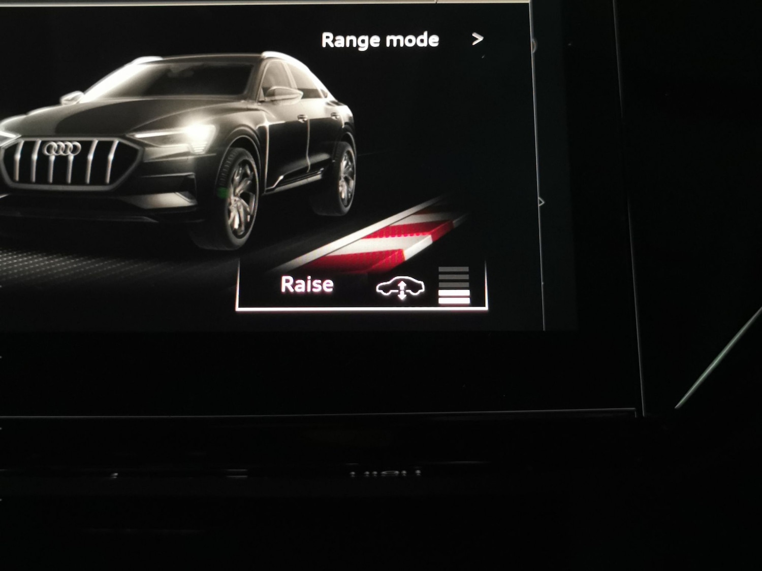 Used Audi e-tron 2023 for sale - 77333543: Photo 25