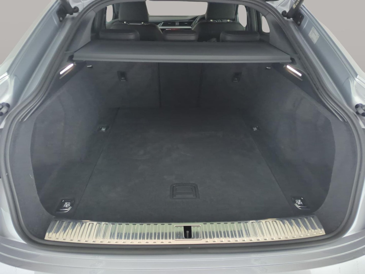 Used Audi e-tron 2023 for sale - 77333543: Photo 40