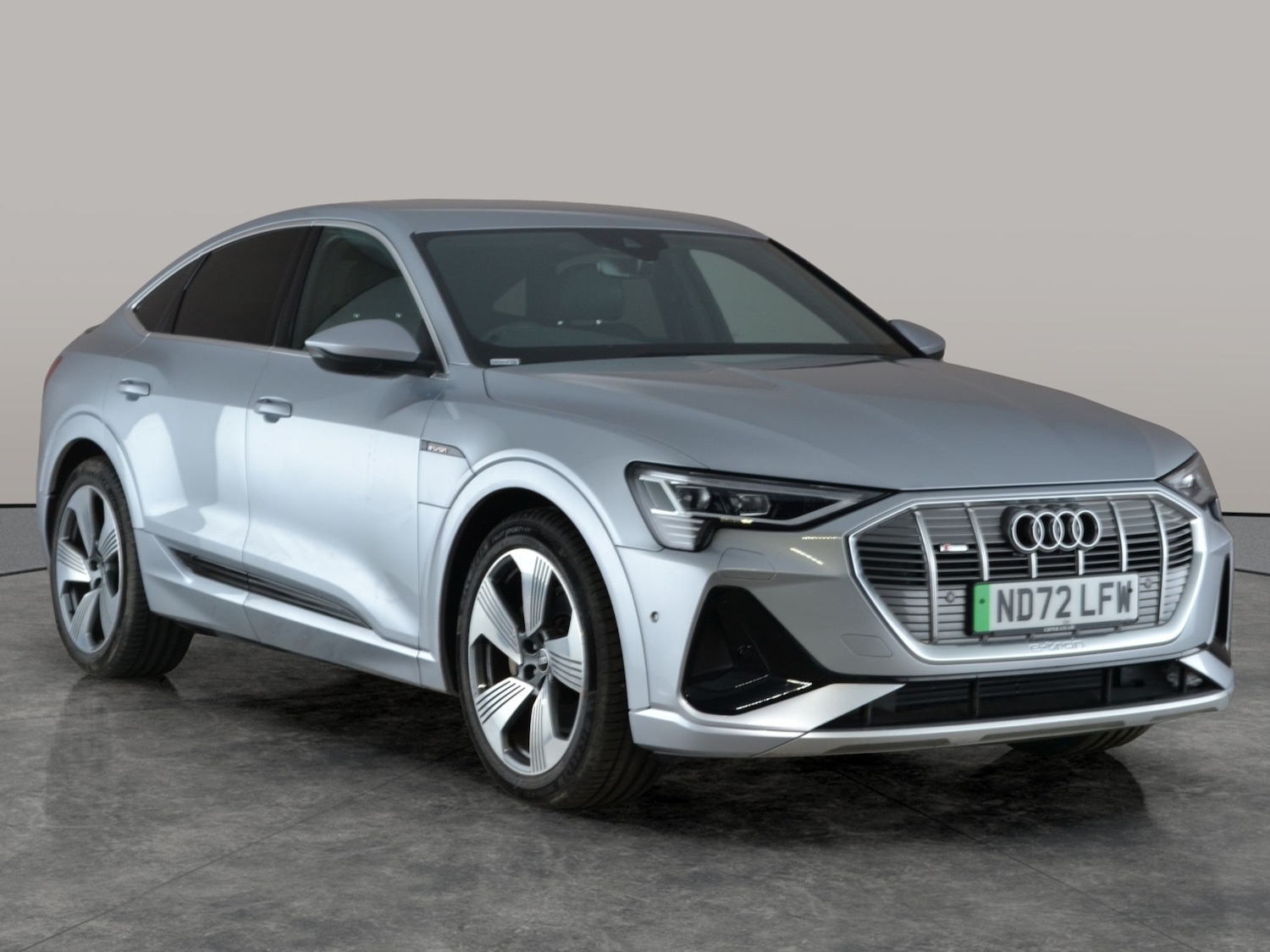 Used Audi e-tron 2023 for sale - 77333543: Photo 9