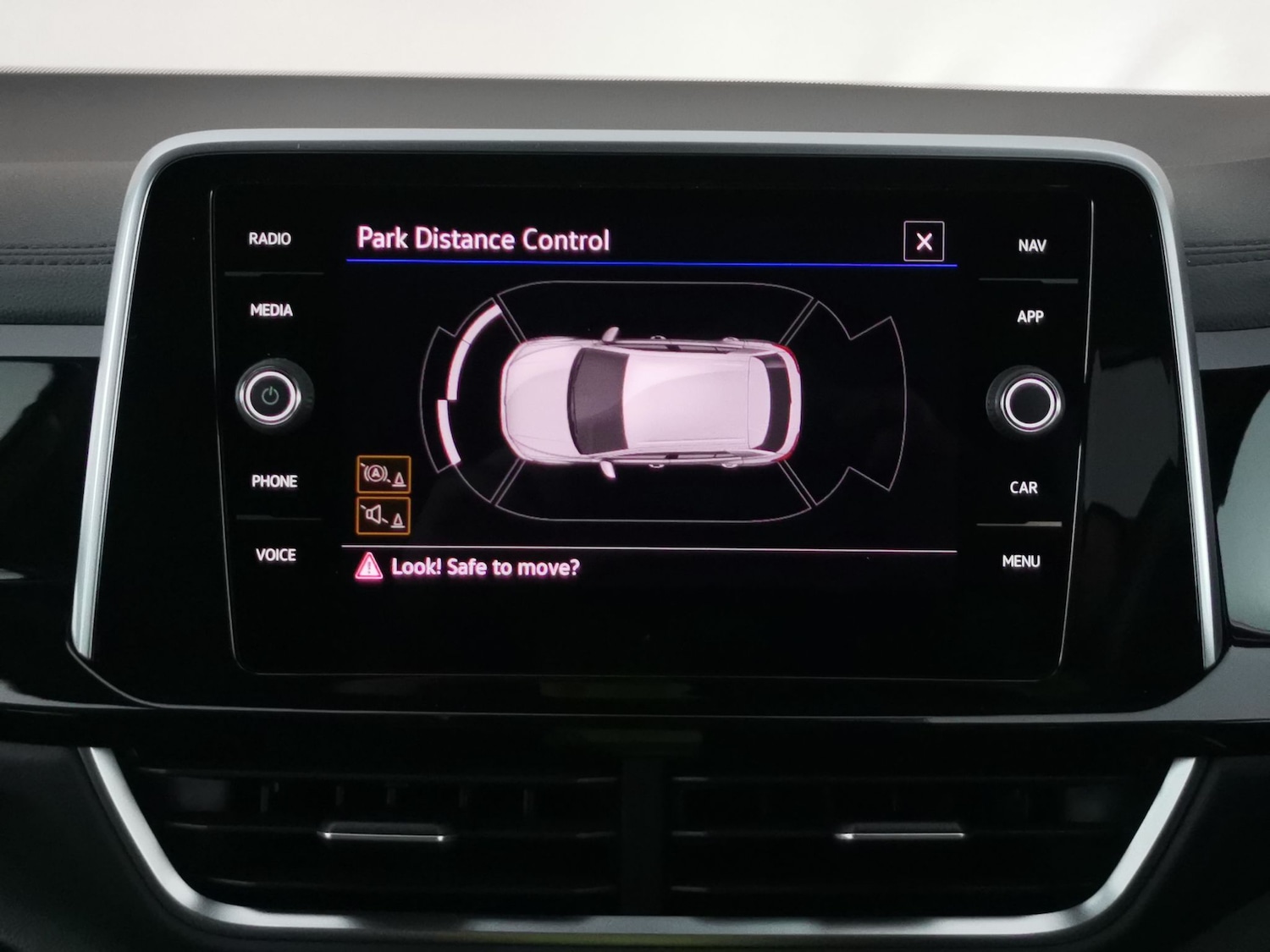 Used Volkswagen T-Roc 2023 for sale - 77558281: Photo 16