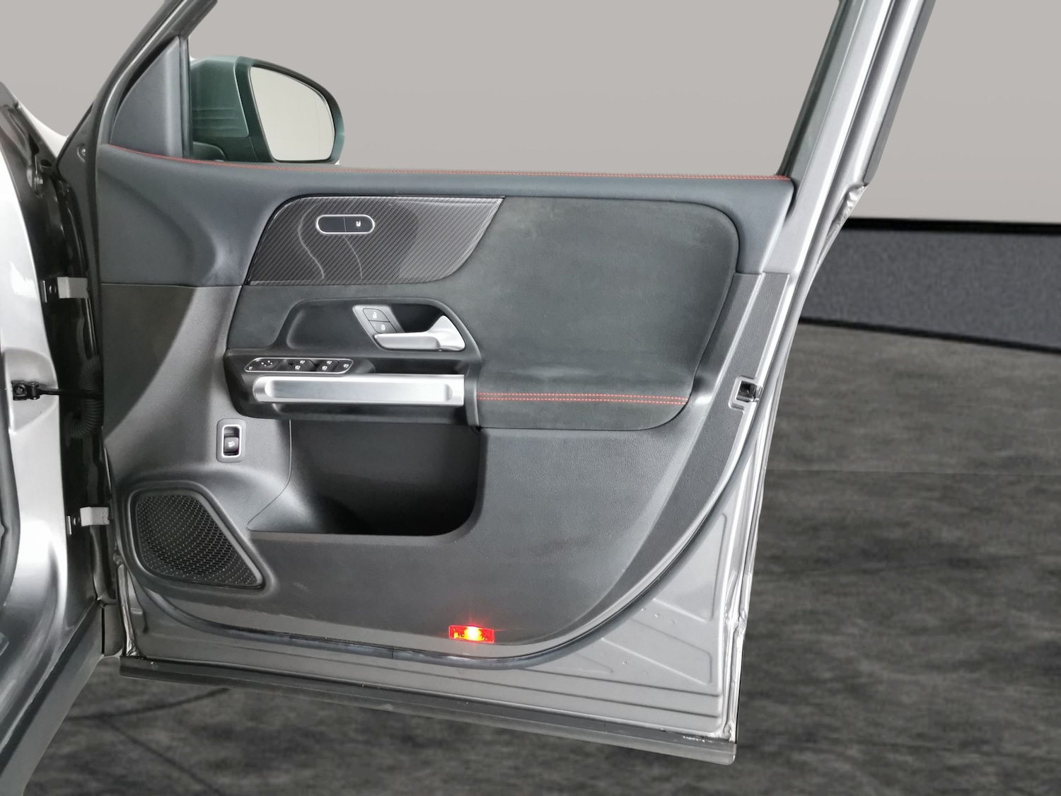 Used Mercedes-Benz GLB 2021 for sale - 77053059: Photo 31