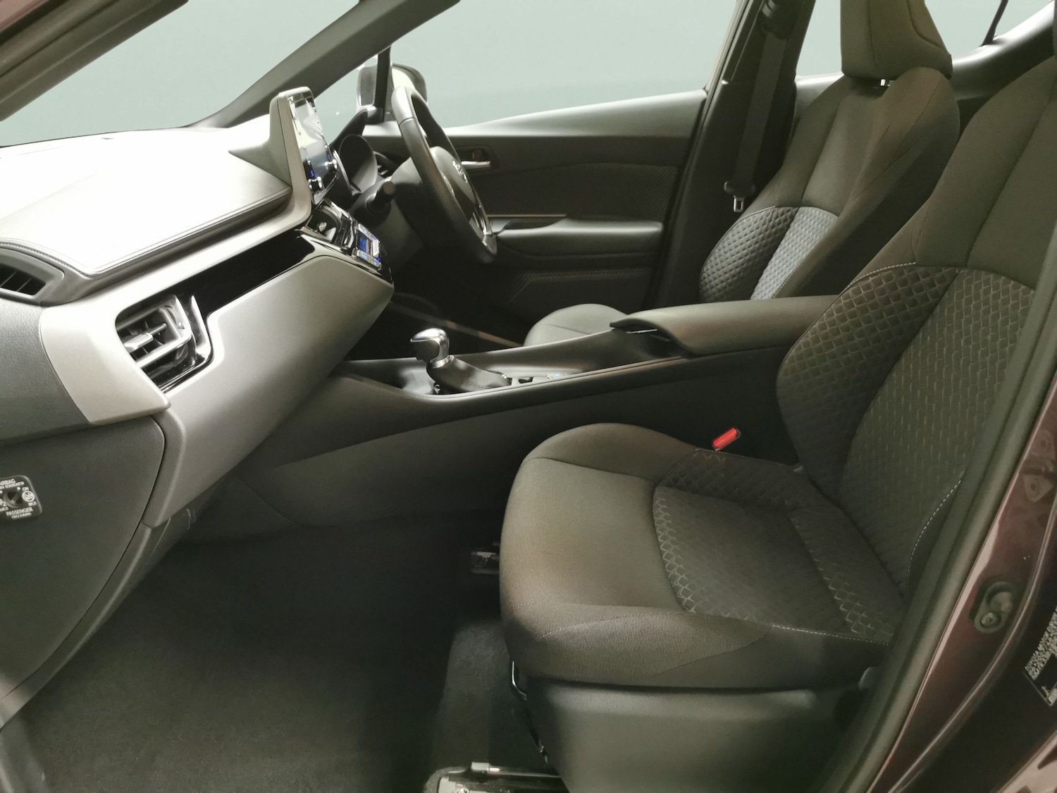 Used Toyota C-HR 2023 for sale - 76525983: Photo 4