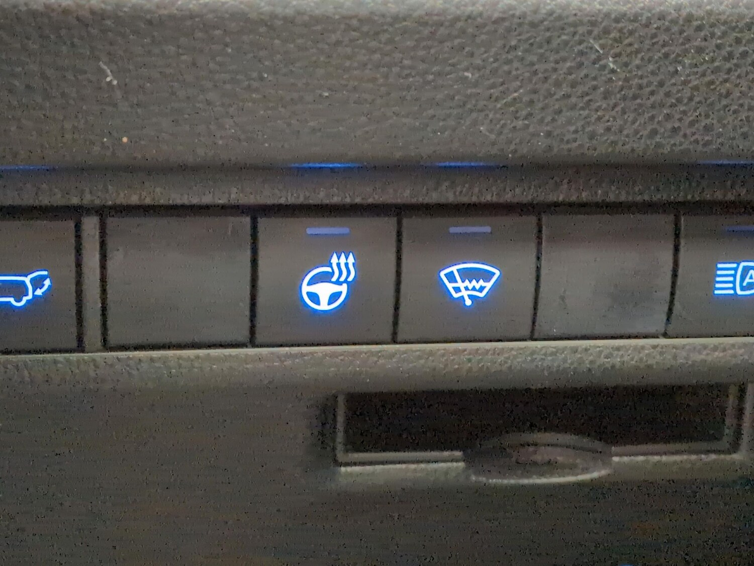 Used Toyota RAV4 2021 for sale - 77856043: Photo 21