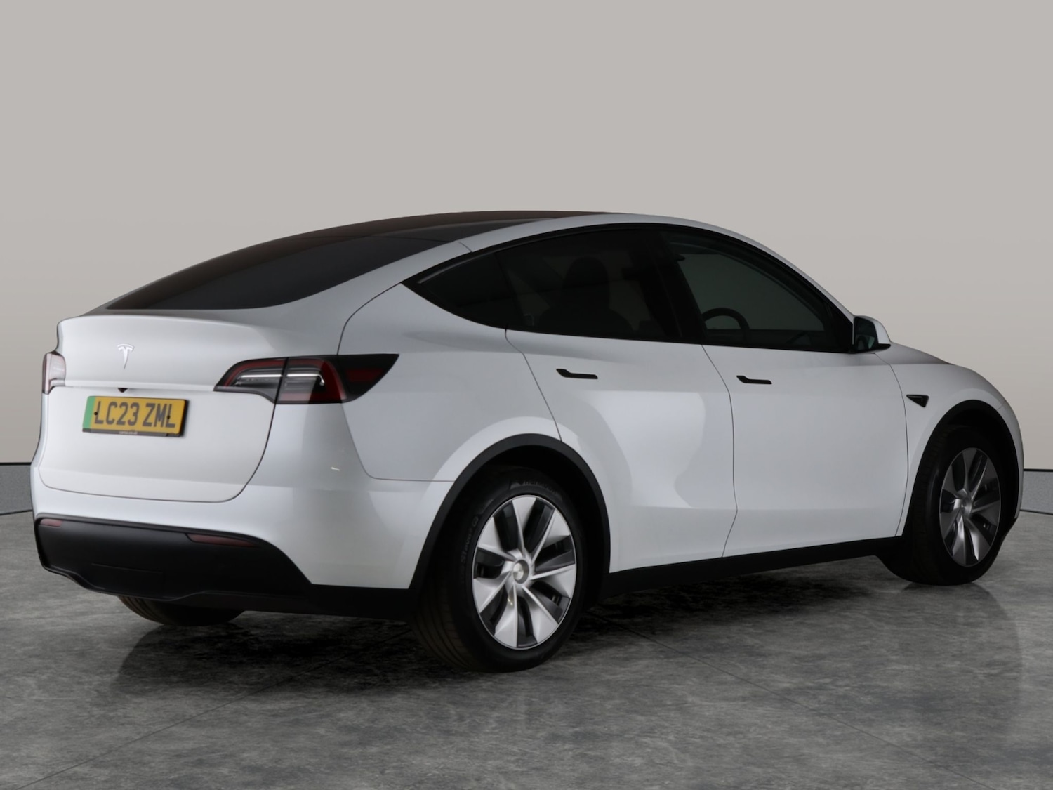 Used Tesla Model Y 2023 for sale - 76182405: Photo 14