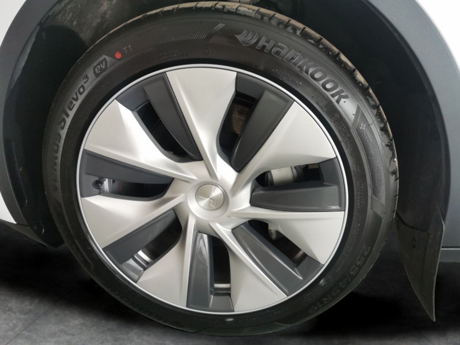Used Tesla Model Y 2023 for sale - 76182405: Photo 33