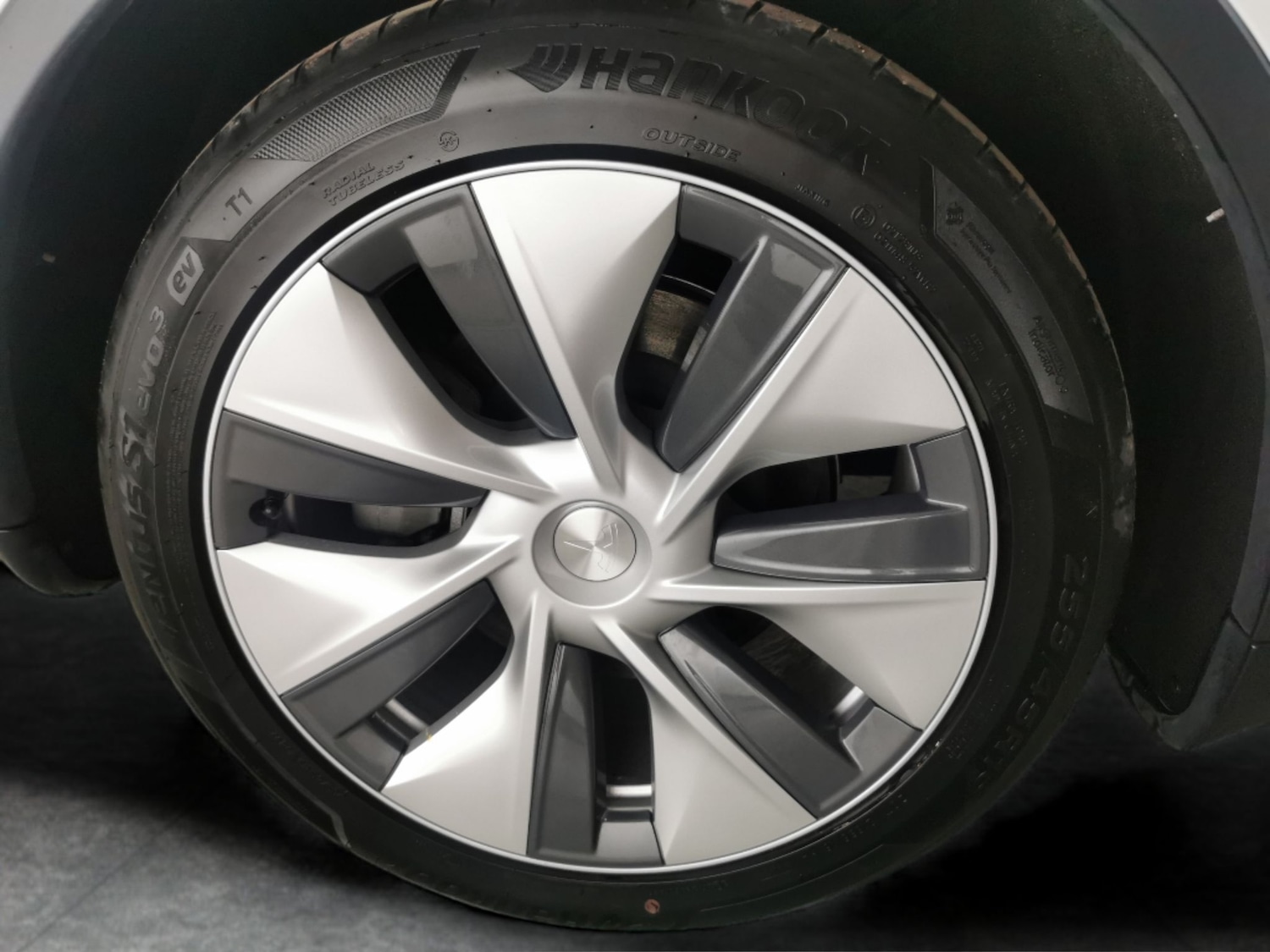 Used Tesla Model Y 2023 for sale - 76182405: Photo 36