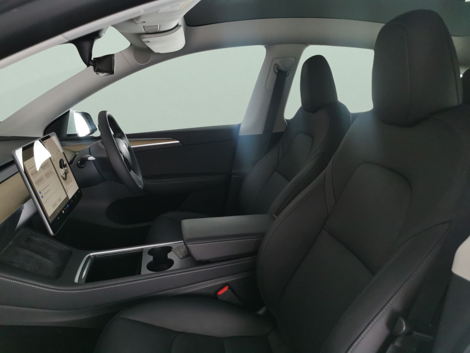 Used Tesla Model Y 2023 for sale - 76182405: Photo 6