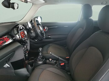 Used MINI Hatch 2018 for sale - 78282899: Photo