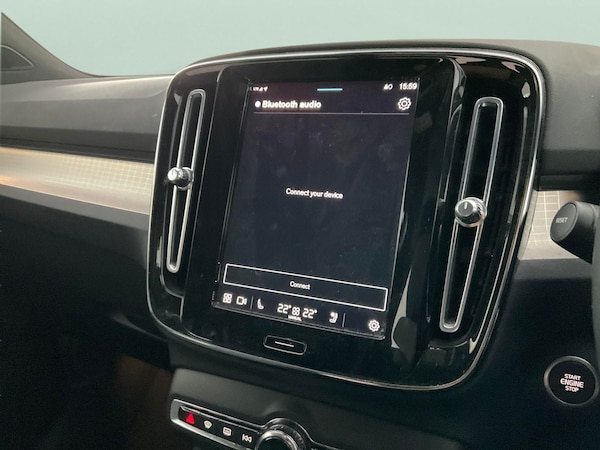 Used Volvo XC40 2023 for sale - 76266289: Photo 22