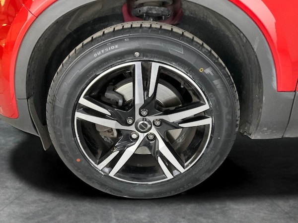 Used Volvo XC40 2023 for sale - 76266289: Photo 35