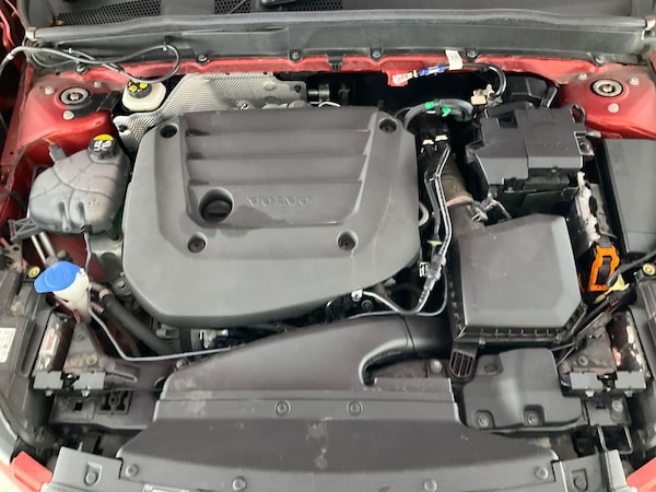 Used Volvo XC40 2023 for sale - 76266289: Photo 47